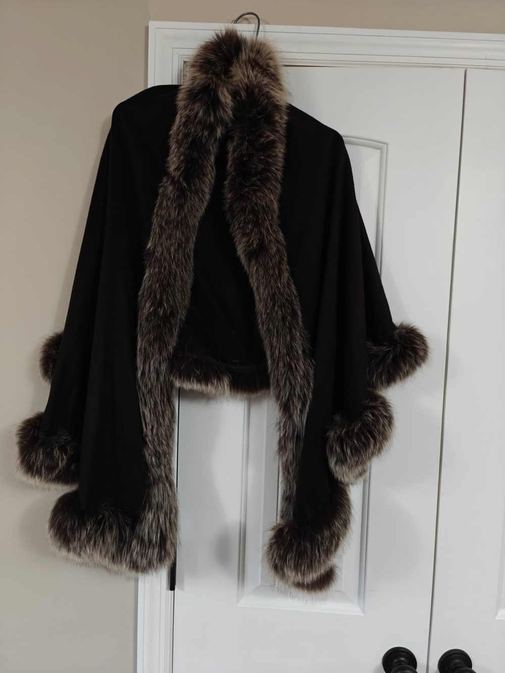 Brown cashmere poncho REAL Fur Trim